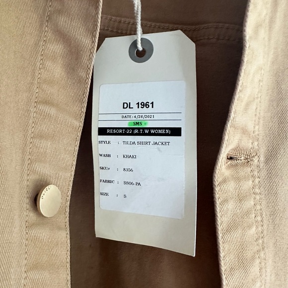 DL1961 Jacket - Picture 5 of 6